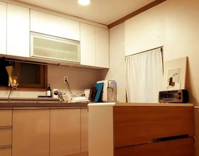 3 rooms for rent near mapo-gu office station, mapo-gu, seoul Villa Seúl